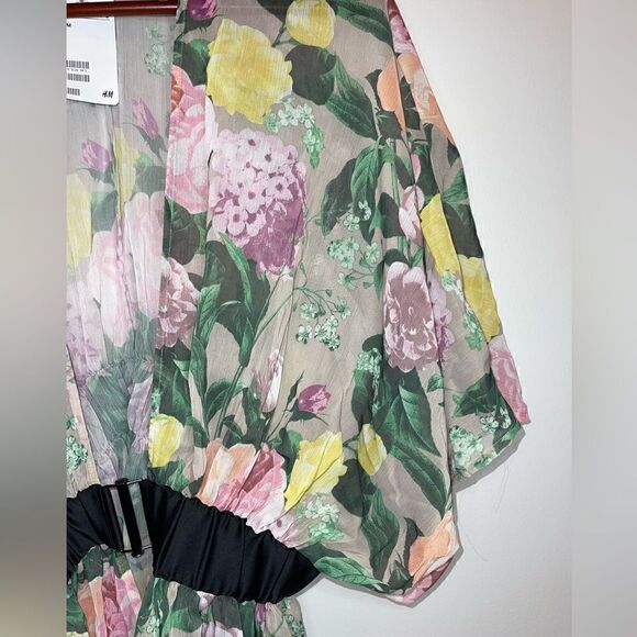 H&M Floral Chiffon Blouse  - Picture 4 of 9